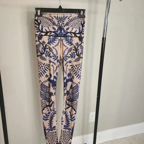 Yoga Democracy Leggings - XS - Picture 1 of 7